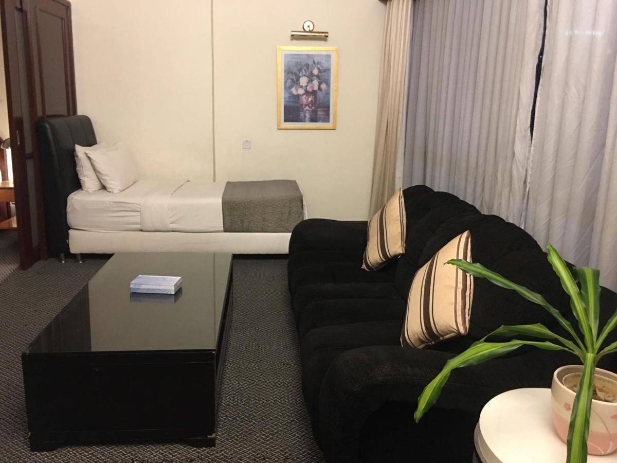 Sabah Suites At Times Square Kl 吉隆坡 外观 照片