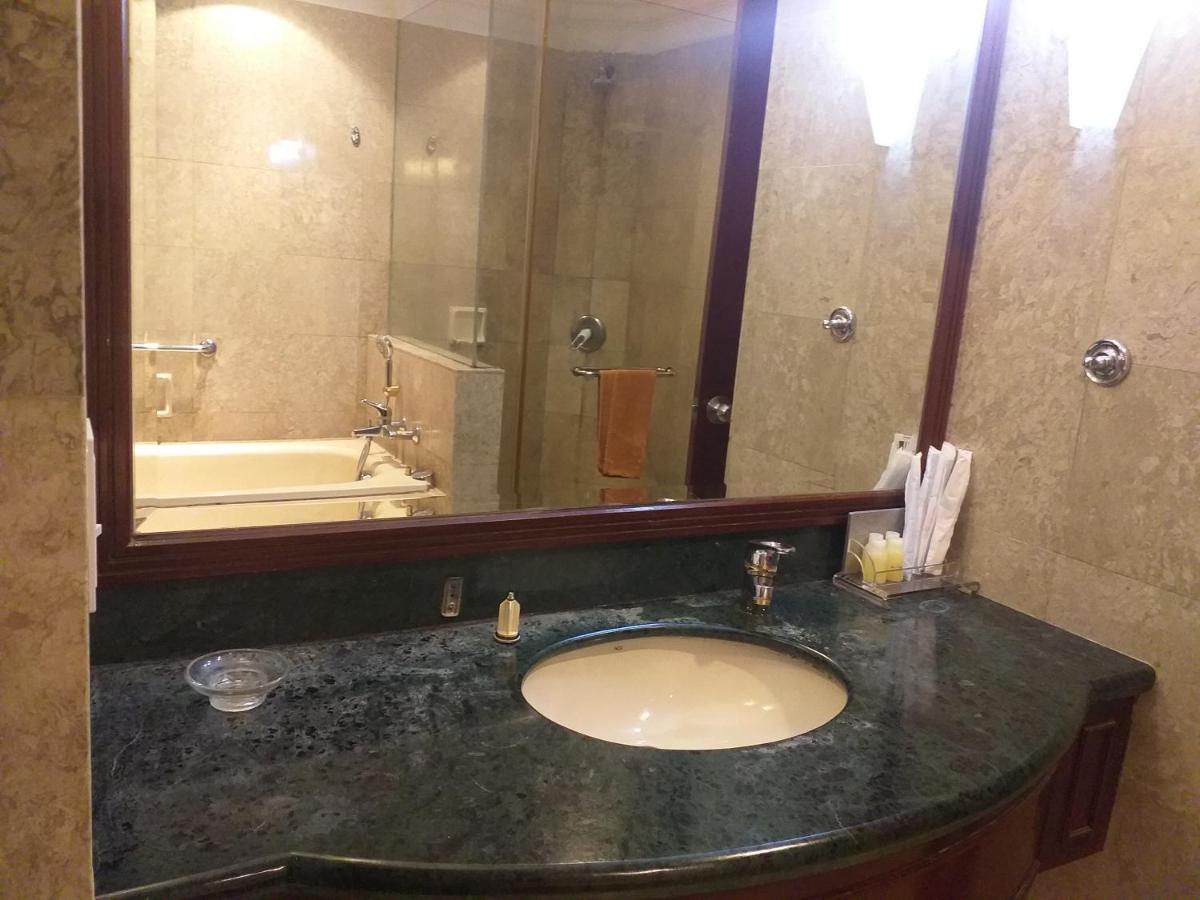Sabah Suites At Times Square Kl 吉隆坡 外观 照片